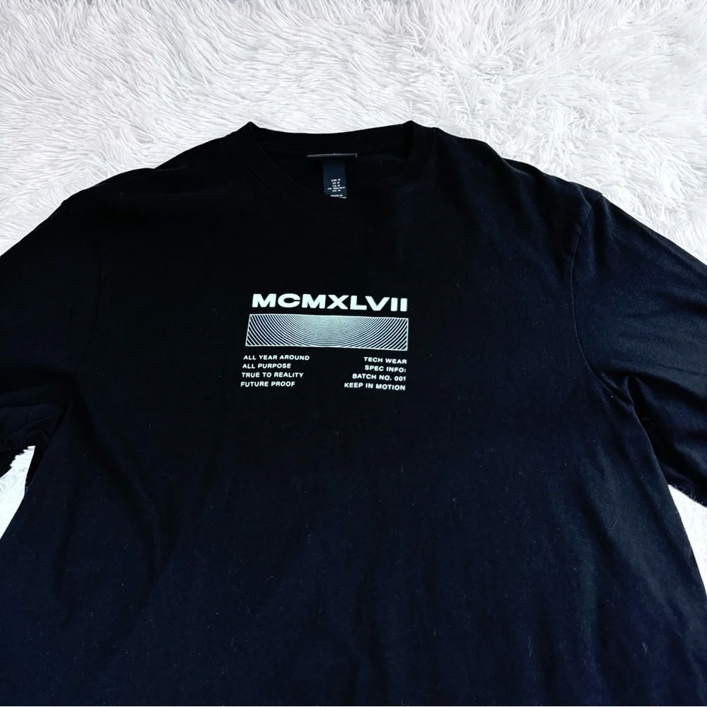 H&M set of 2 Black and Gray relaxed fit short sleeve crew neck graphic T-Shirt - Picture 7 of 11